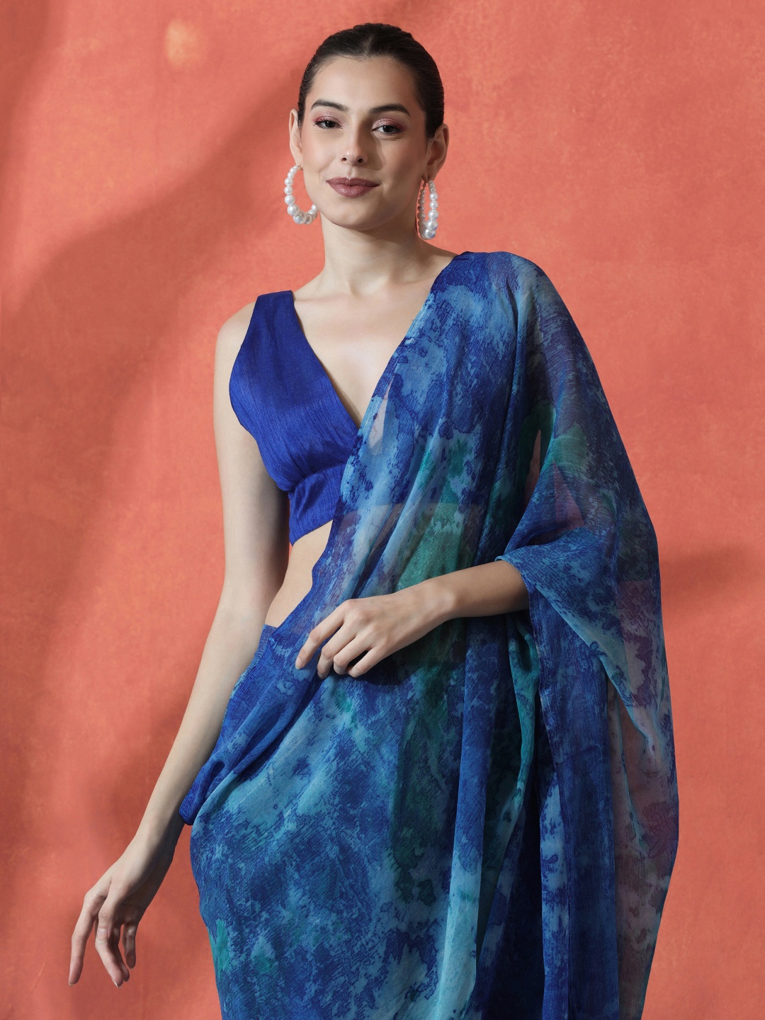 

Sangria Abstract Printed Ready to wear Saree, Blue