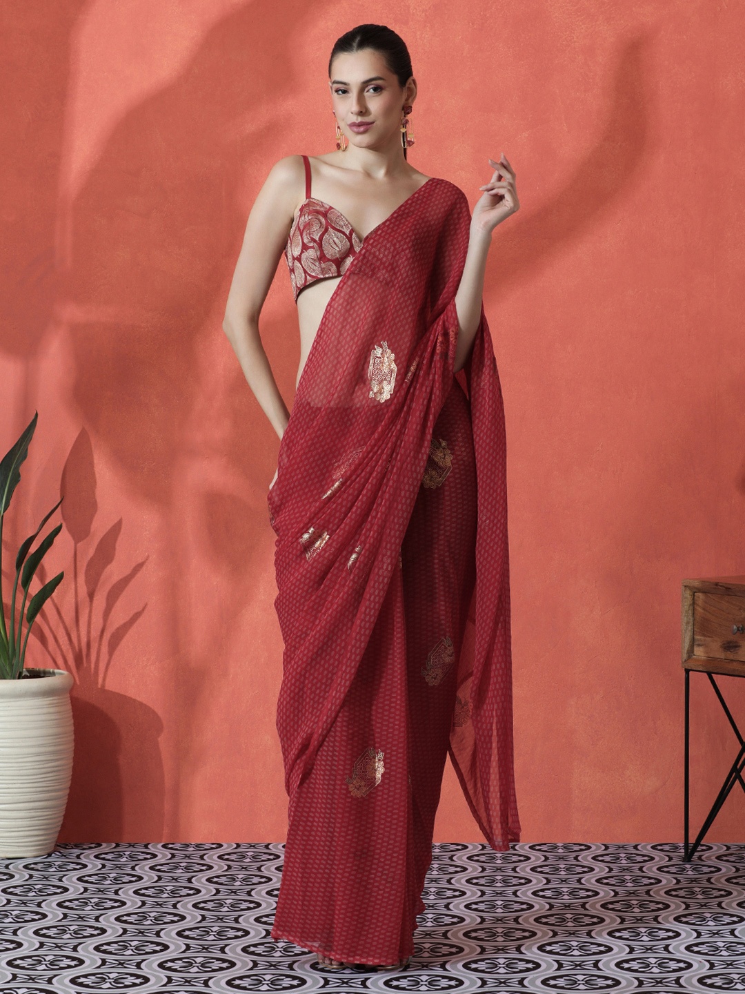 

Sangria Ready to wear Poly Georgette Floral Saree, Red