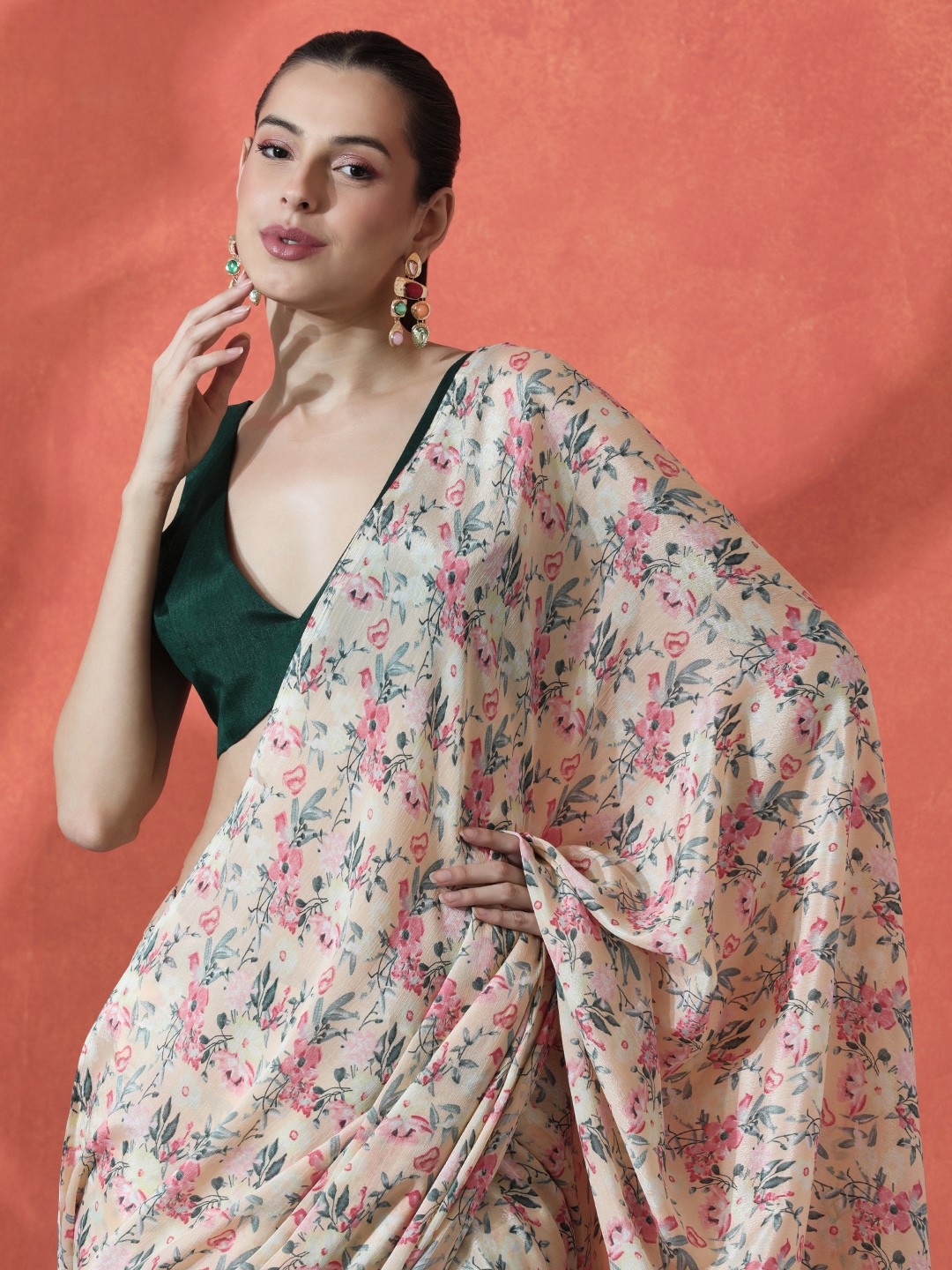 

Sangria Ready To Wear Floral Printed Saree, Cream