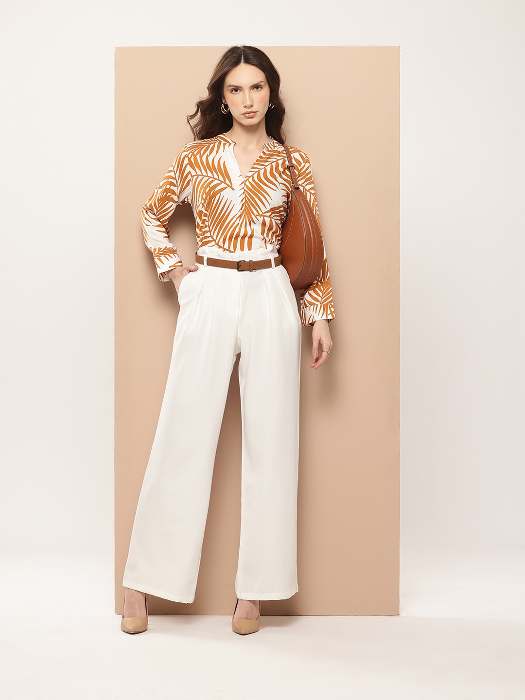 

her by invictus Floral Print Mandarin Collar Shirt Style Longline Top, White
