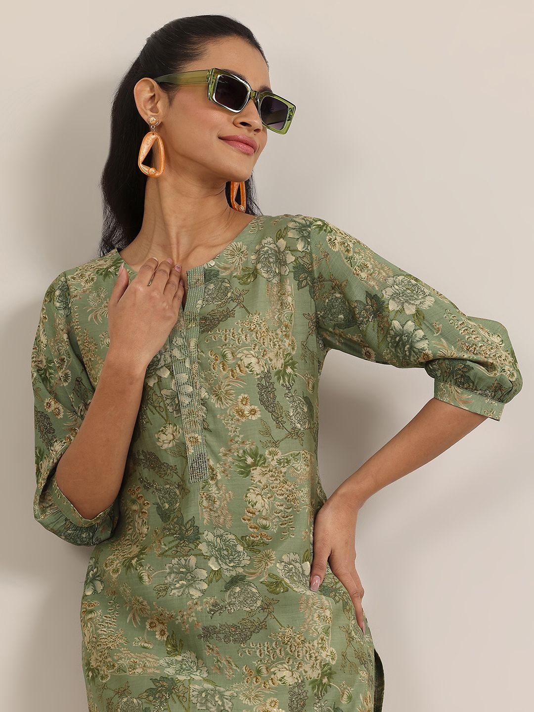 

Libas Floral Printed Mandarin Collar Straight Kurta, Green