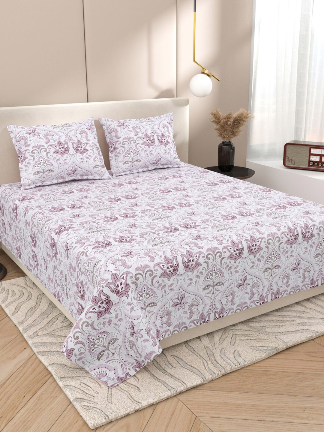 

DREAM WEAVERZ White Printed Pure Cotton 220 TC King Bedsheet Set 2.75m x 2.55m