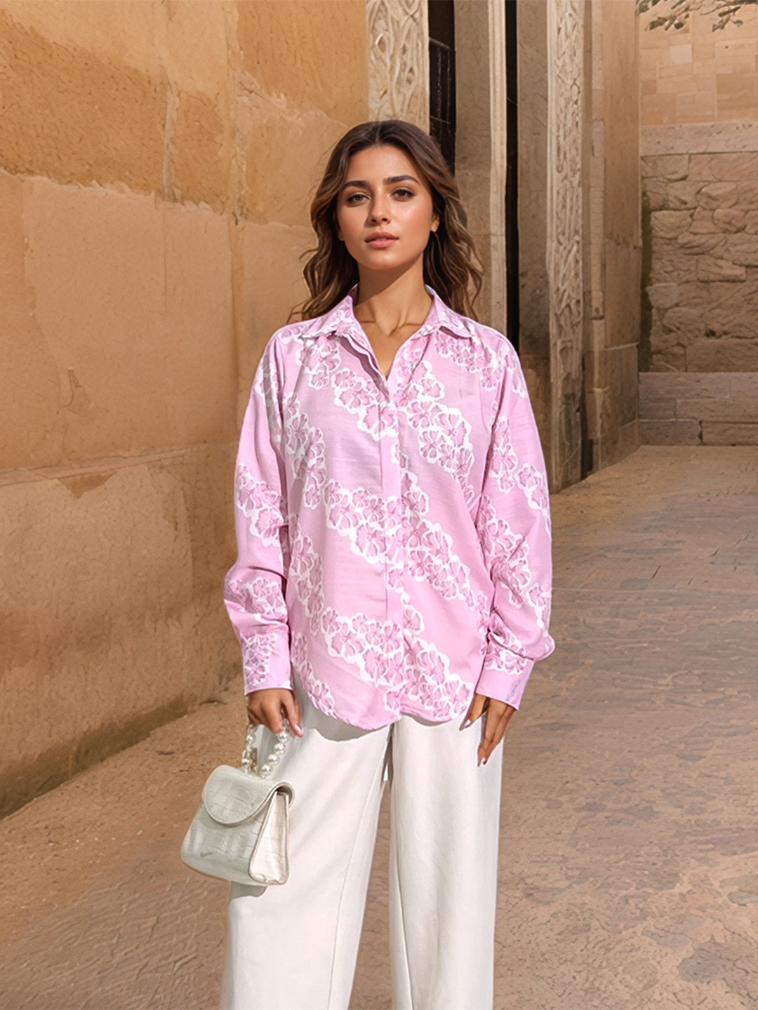 

Stylecast X Hersheinbox Floral Printed Relaxed Shirt, Pink