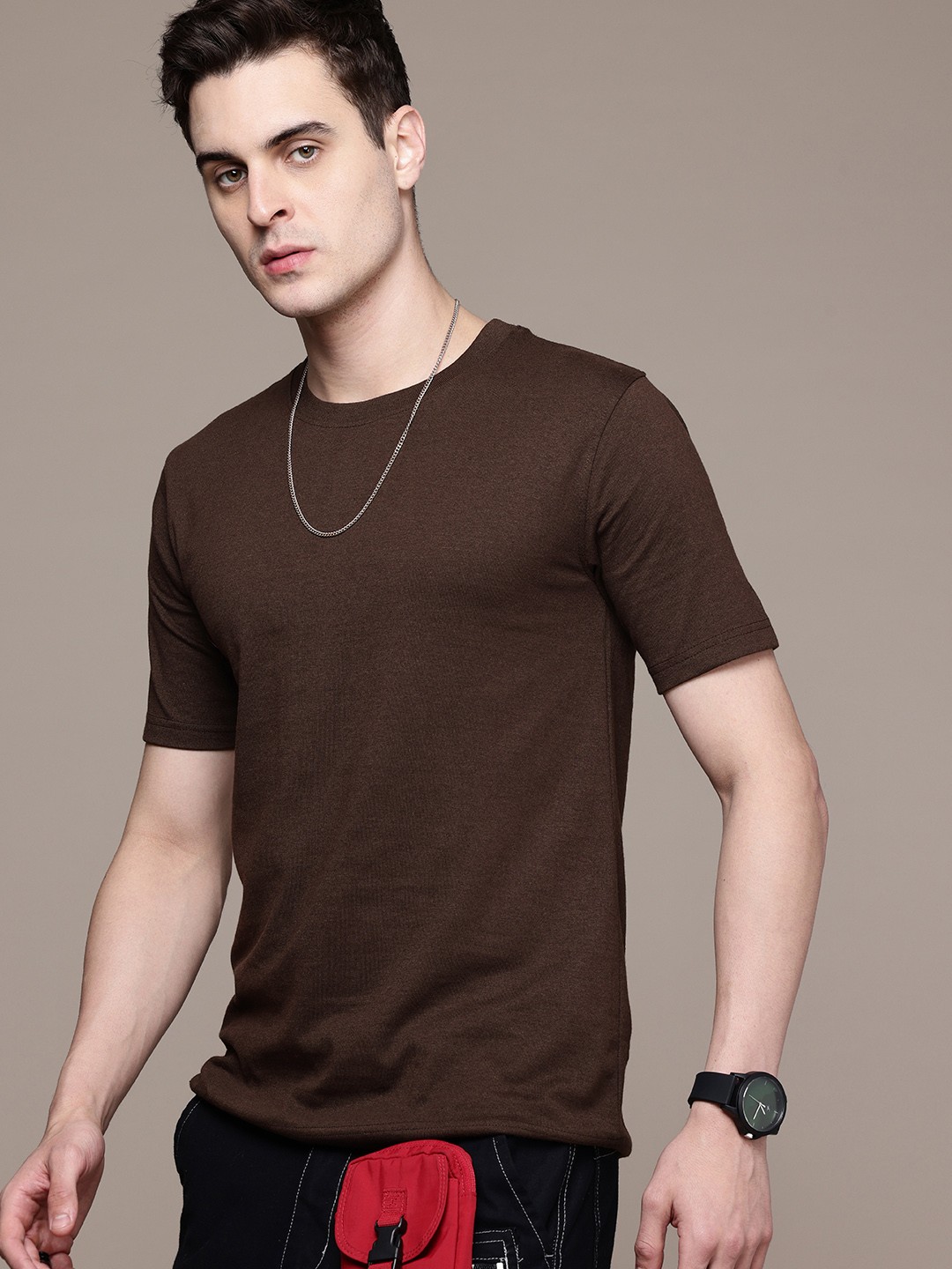 

Moda Rapido Men Solid T-shirt, Coffee brown