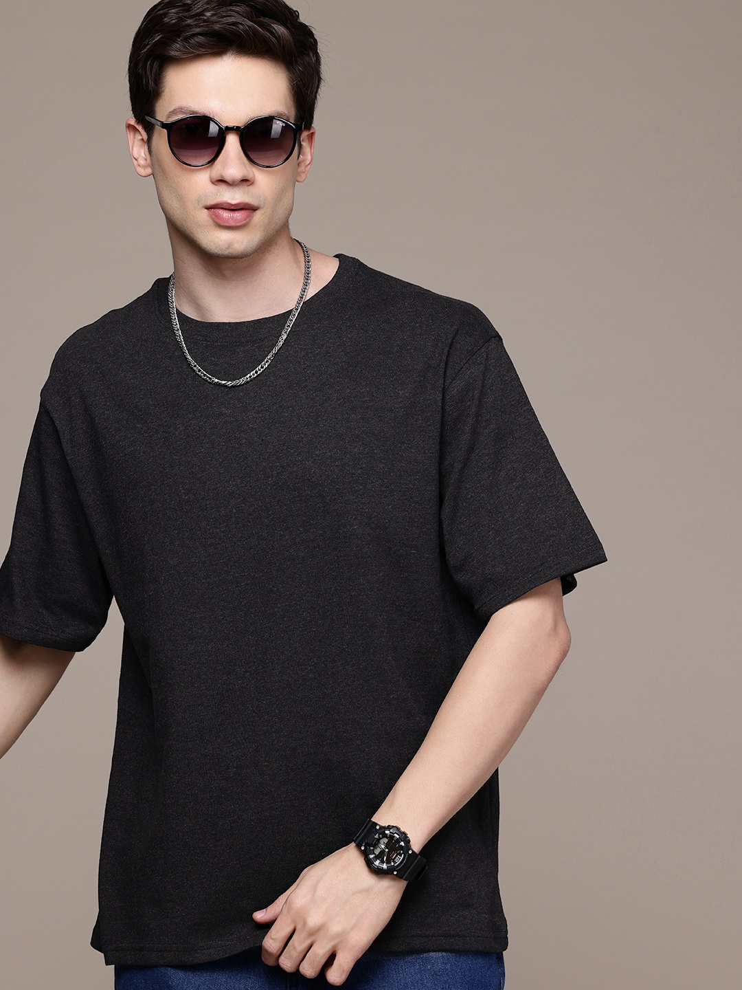

Moda Rapido Drop-Shoulder Sleeves Relaxed Fit T-shirt, Charcoal