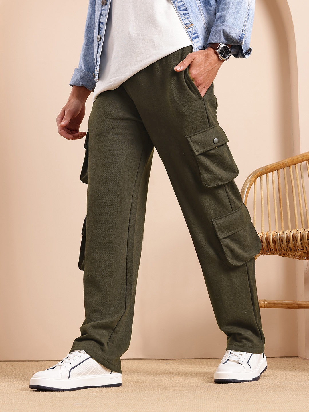 

Mast & Harbour Men Relaxed Fit Cargo Track Pants, Olive