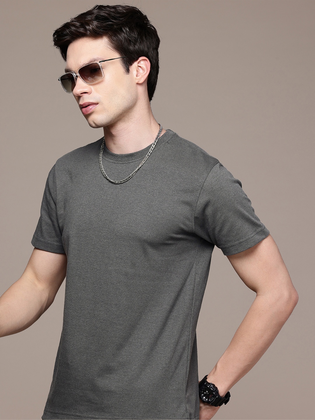 

Moda Rapido Men Solid T-shirt, Grey