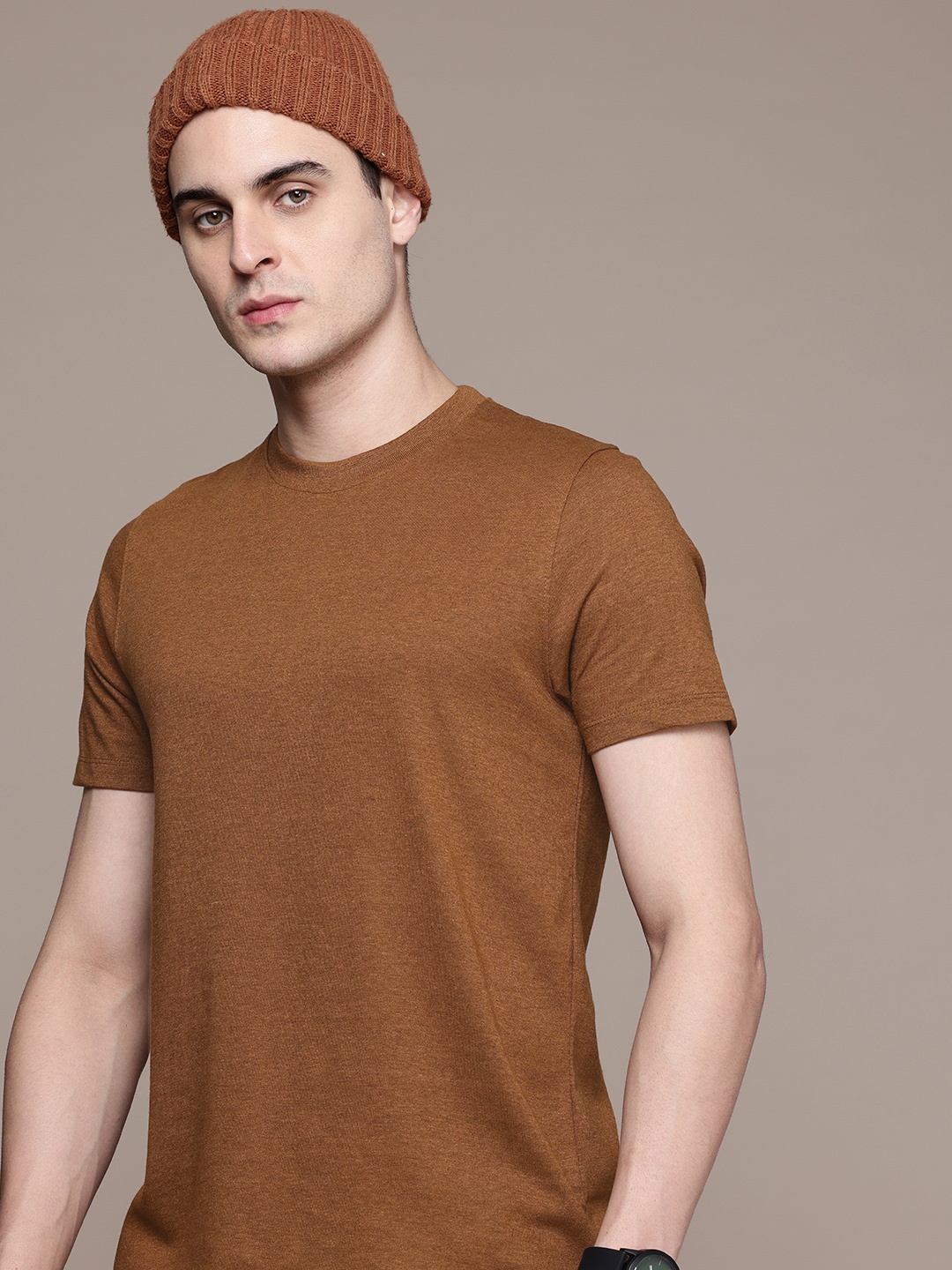 

Moda Rapido Men Solid T-shirt, Brown