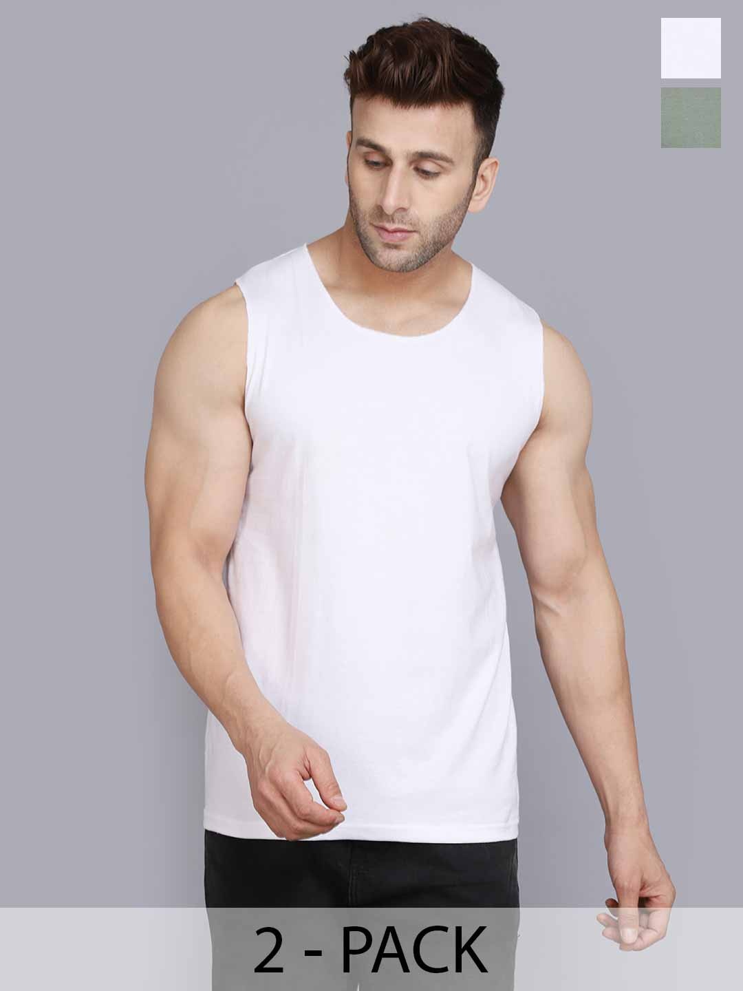

WOOSTRO Men Pack Of 2 Solid Round Neck Cotton Slim Fit T-shirts, Green