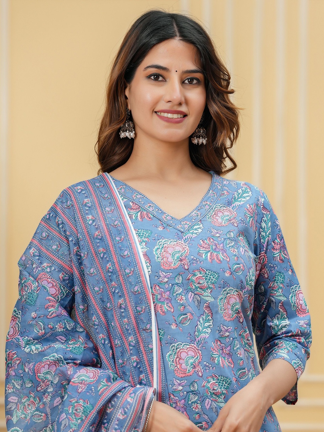 

DORIYA Floral Printed V-Neck Straight Kurta With Trousers & Dupatta, Blue