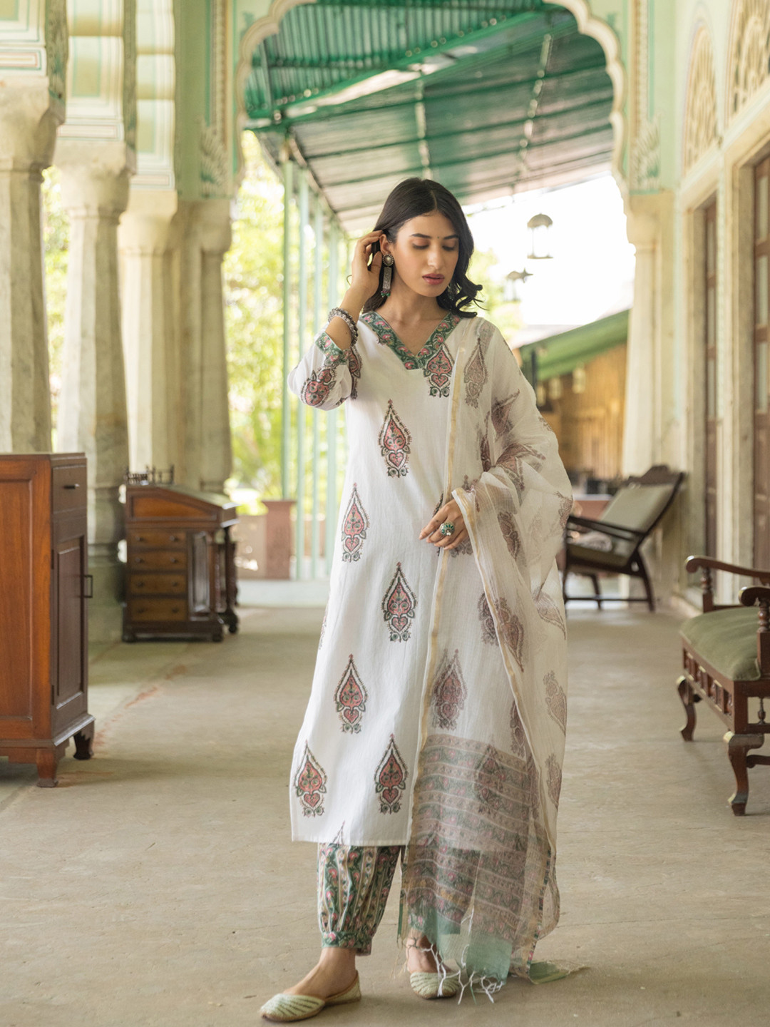 

The Ethnic Label Women Block Printed Kurta, White