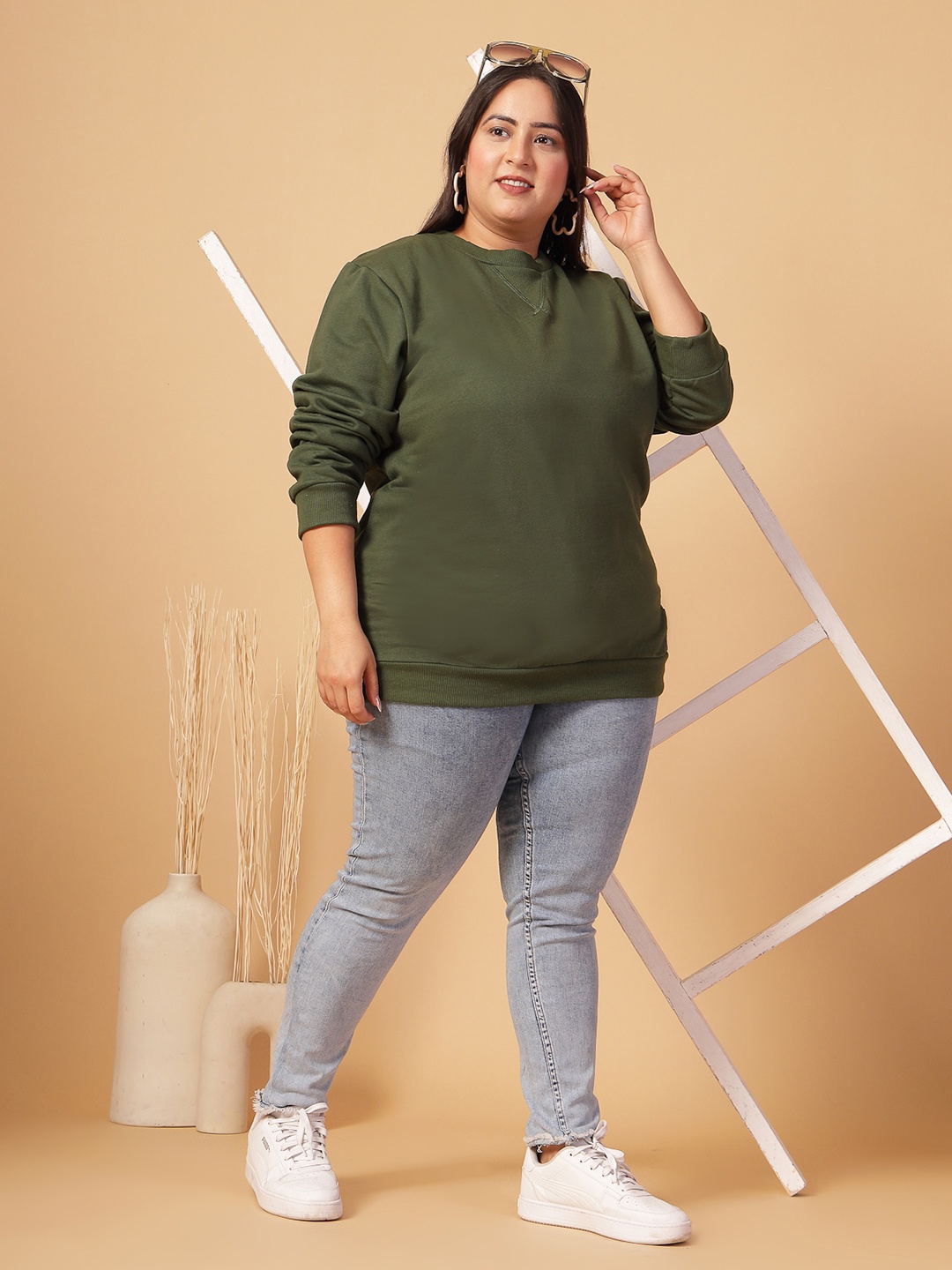 

Rigo Plus Size Solid Sweatshirt, Olive