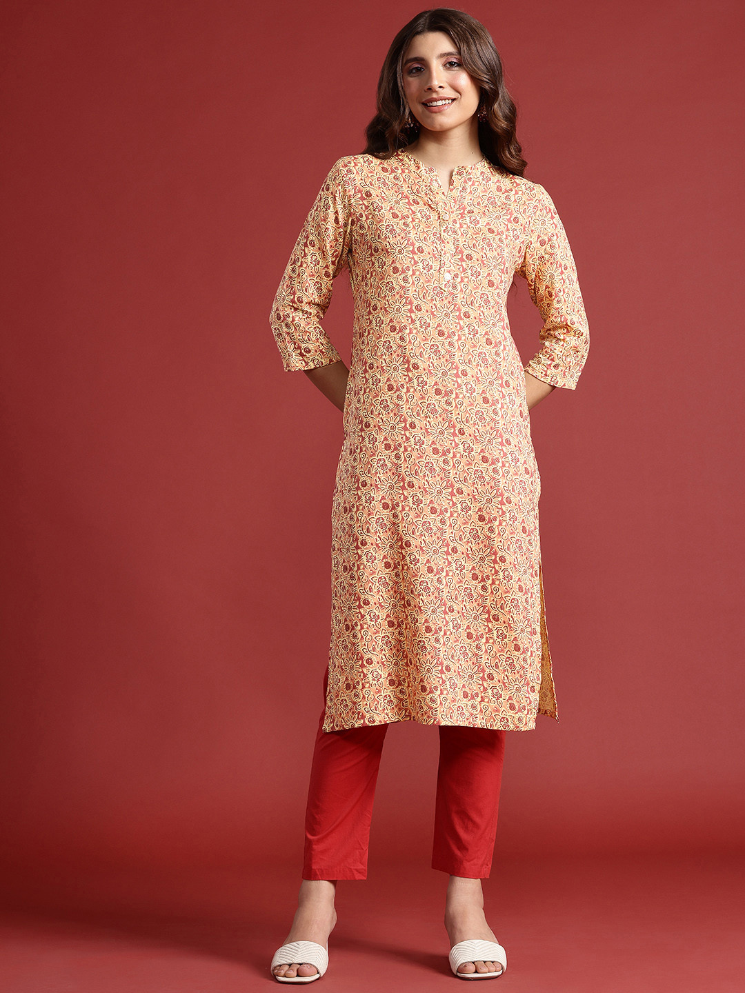 

Anouk Floral Printed Straight Kurta, Yellow