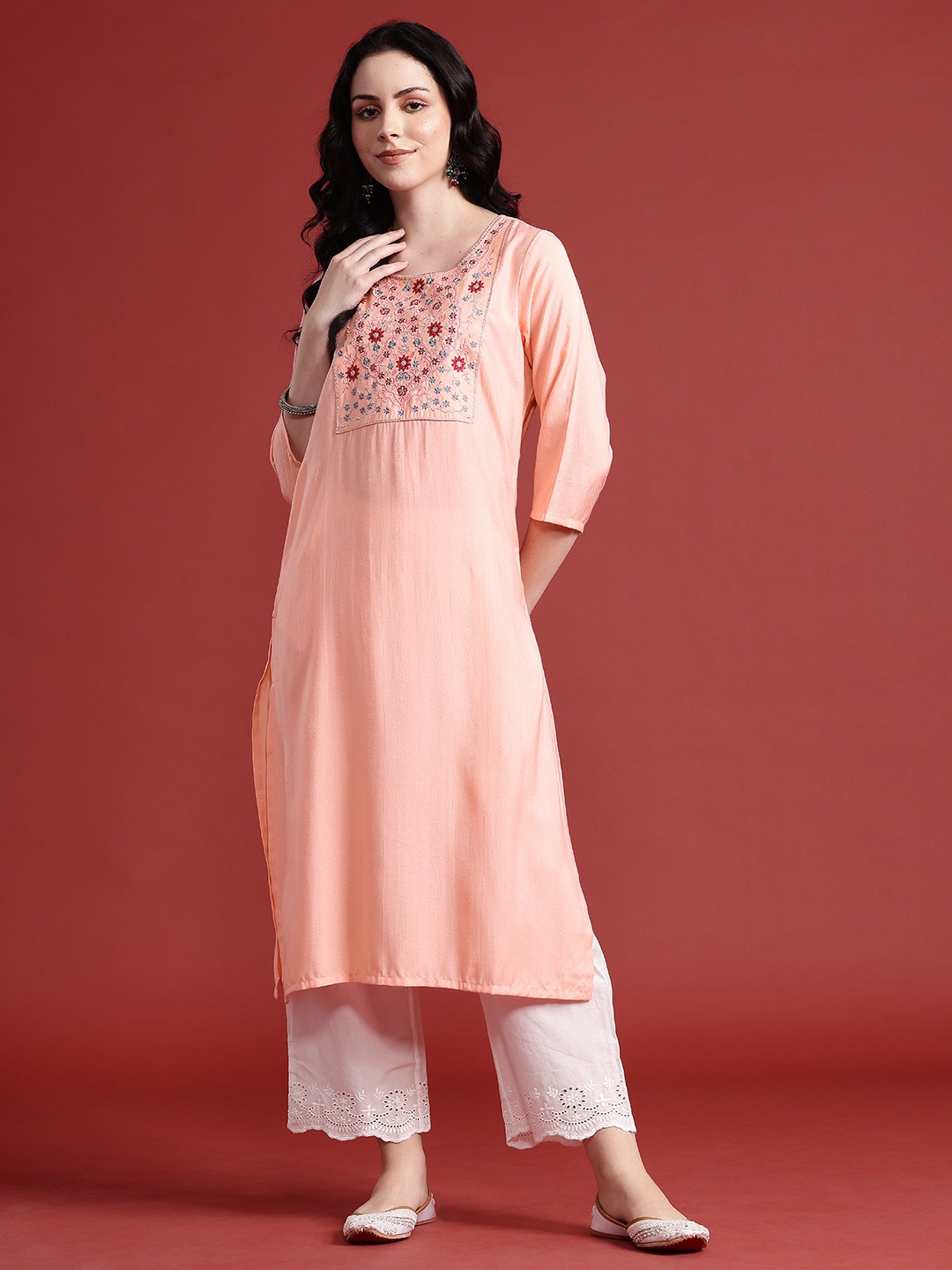 

Anouk Floral Embroidered Straight Kurta, Peach