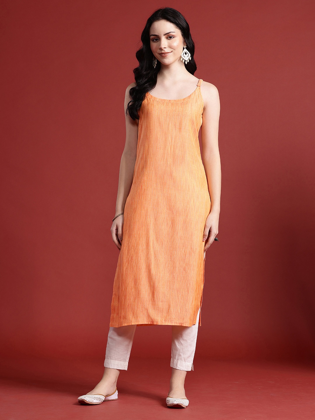 

Anouk Thread Work Sleeveless Straight Kurta, Peach