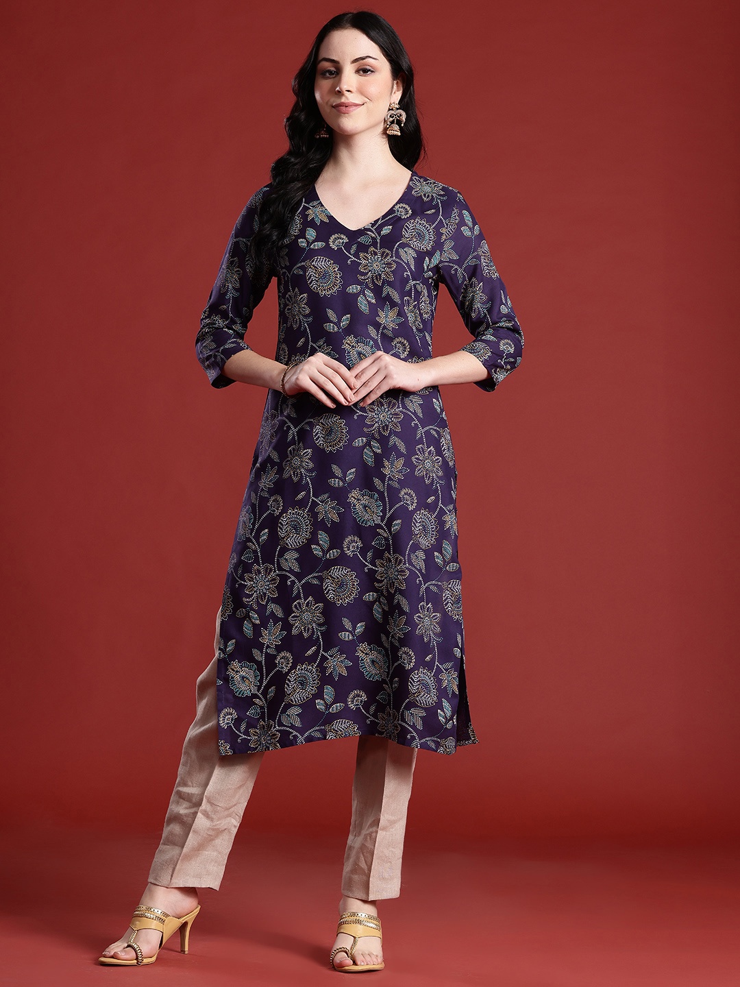 

Anouk Floral Printed V-Neck Kurta, Navy blue