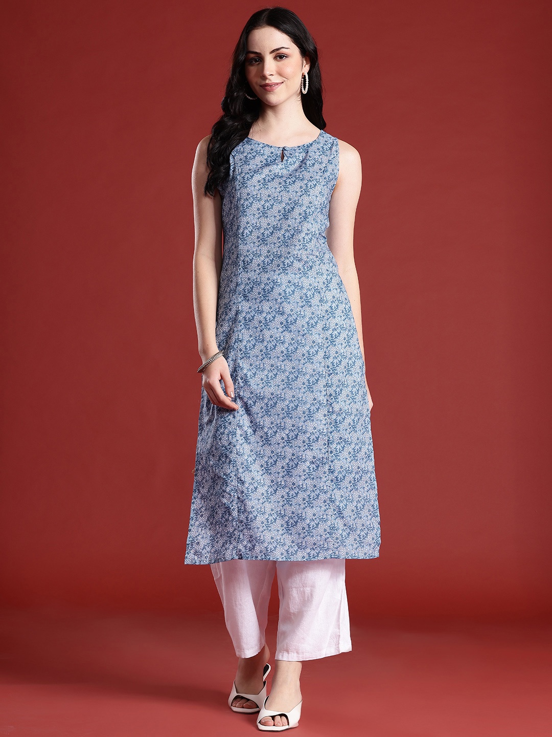

Anouk Floral Printed Keyhole Neck Floral Kurta, Blue