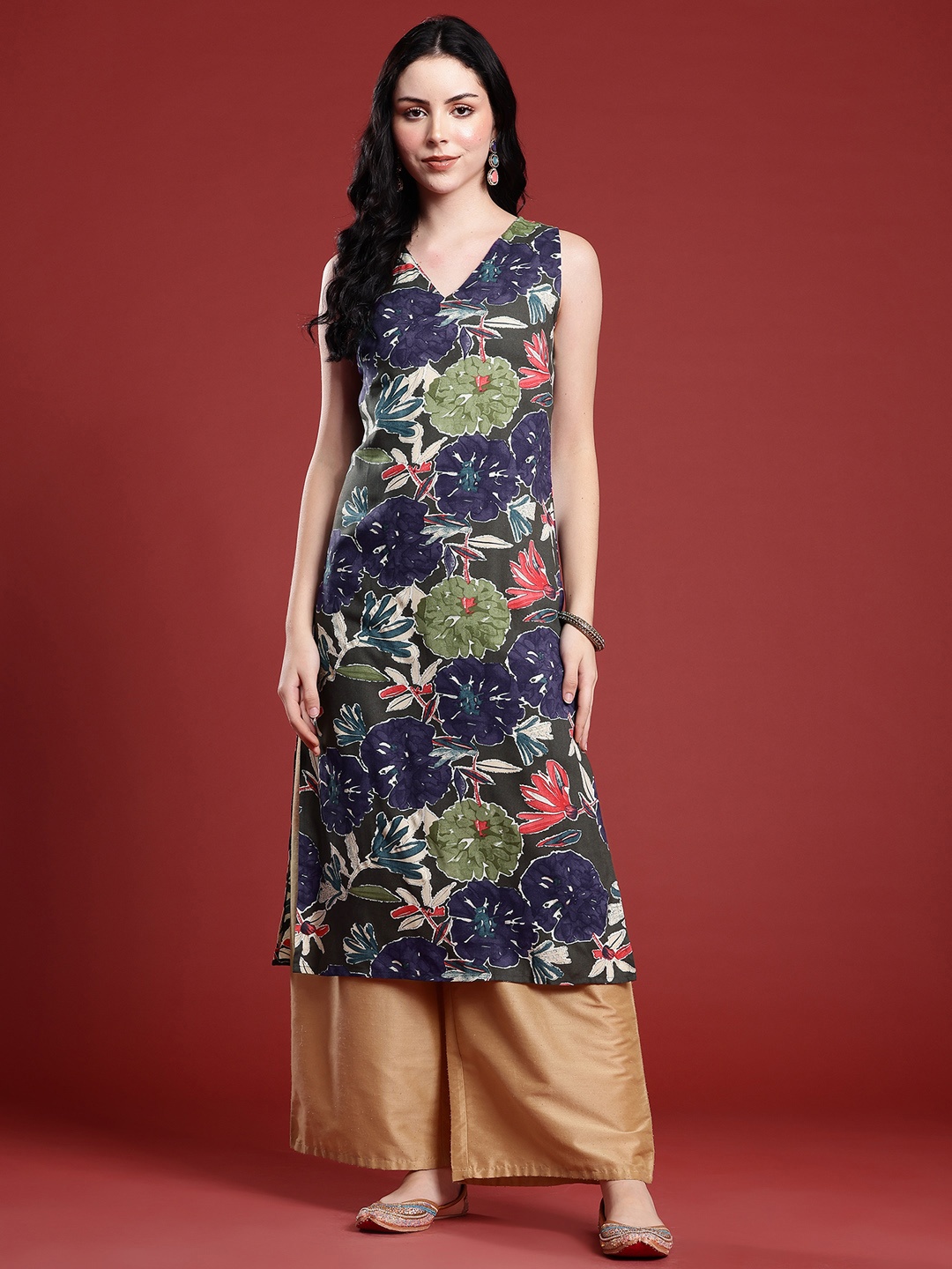 

Anouk Floral Printed V-Neck Straight Kurta, Olive