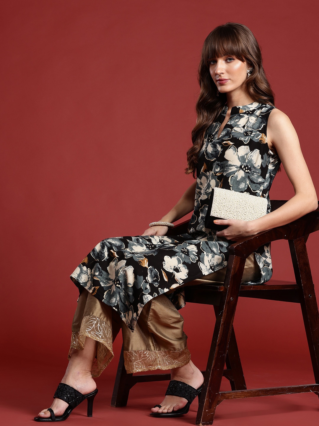

Anouk Floral Printed A-Line Kurta, Black