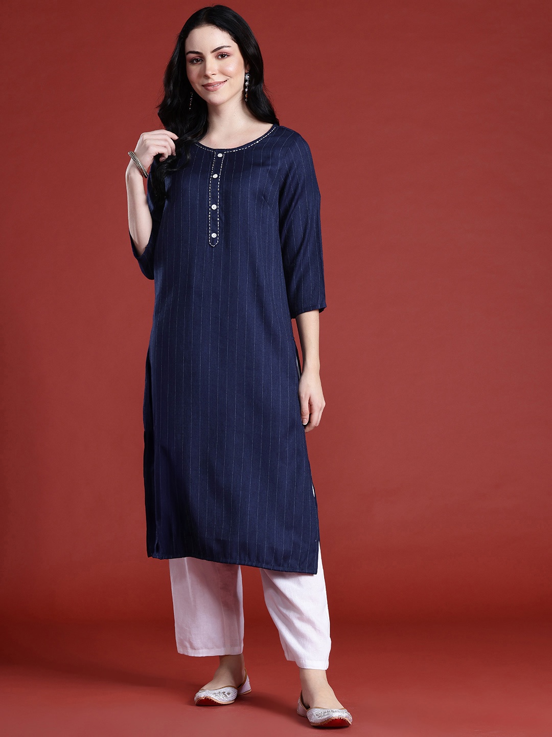 

Anouk Thread Work Kurta, Navy blue