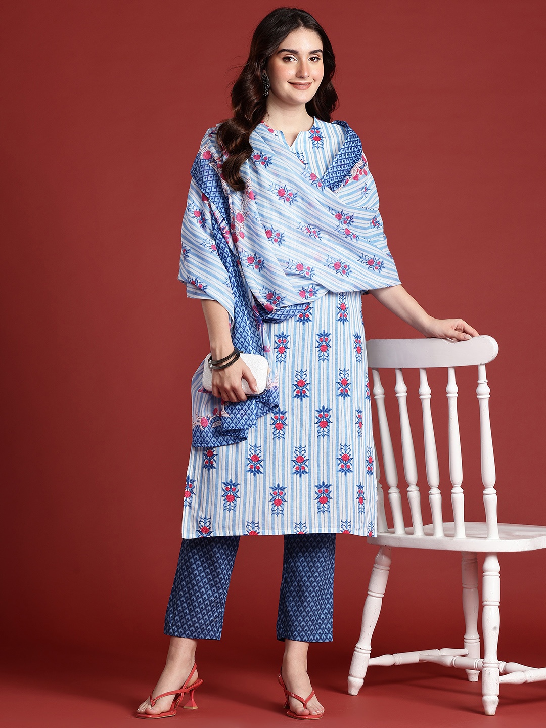 

Anouk Floral Printed Pure Cotton Kurta With Trousers & Dupatta, Blue