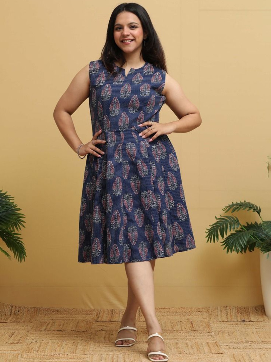 

Amaya Women Floral Print Fit & Flare Dress, Navy blue