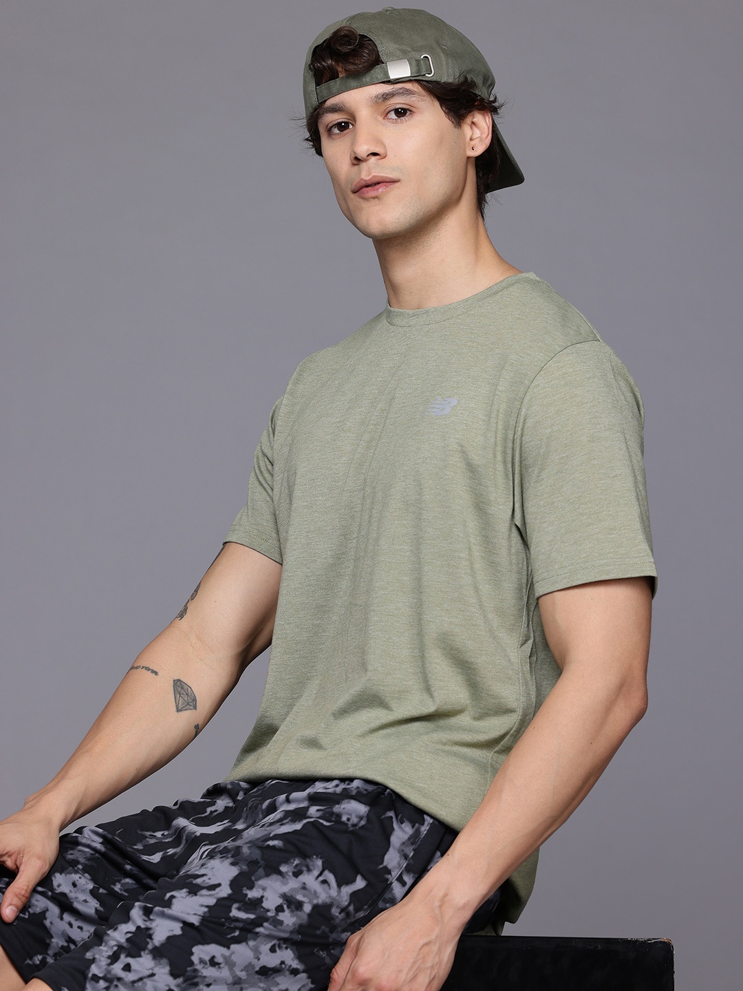 

New Balance Moisture-Wicking Heathertech Athleisure T-shirt, Green