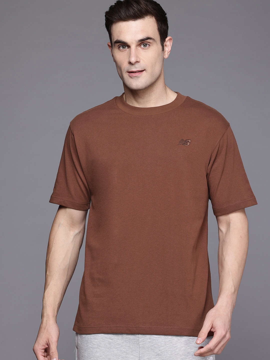 

New Balance Men Pure Cotton Athleisure T-shirt, Brown