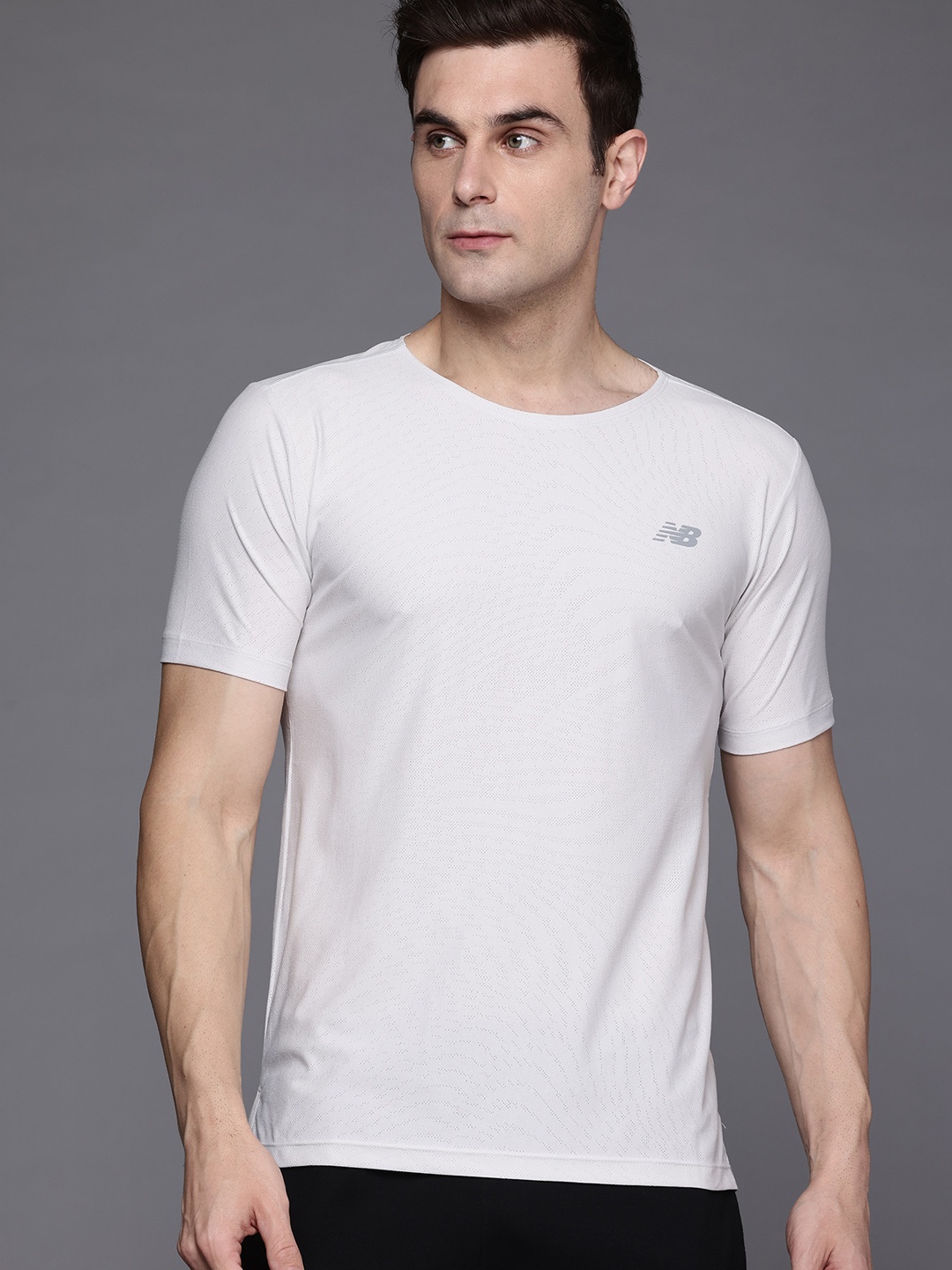 

New Balance Men Slim Fit Athleisure T-shirt, White