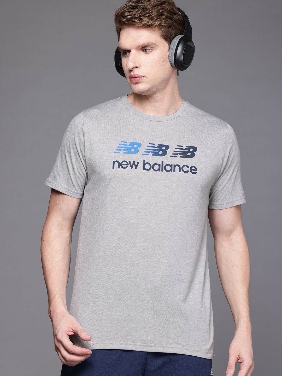 

New Balance Men Sport Essentials Heathertech Graphic T-shirt, Grey