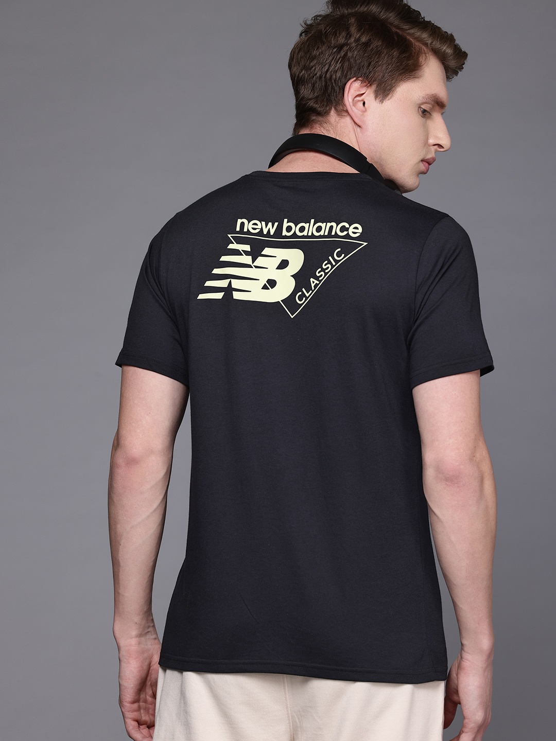 

New Balance Brand Logo Print Moisture Wicking Athleisure T-shirt, Black