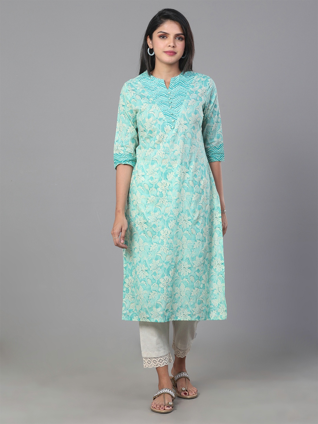 

Vismay Women Printed Pure Cotton Straight Kurta, Blue