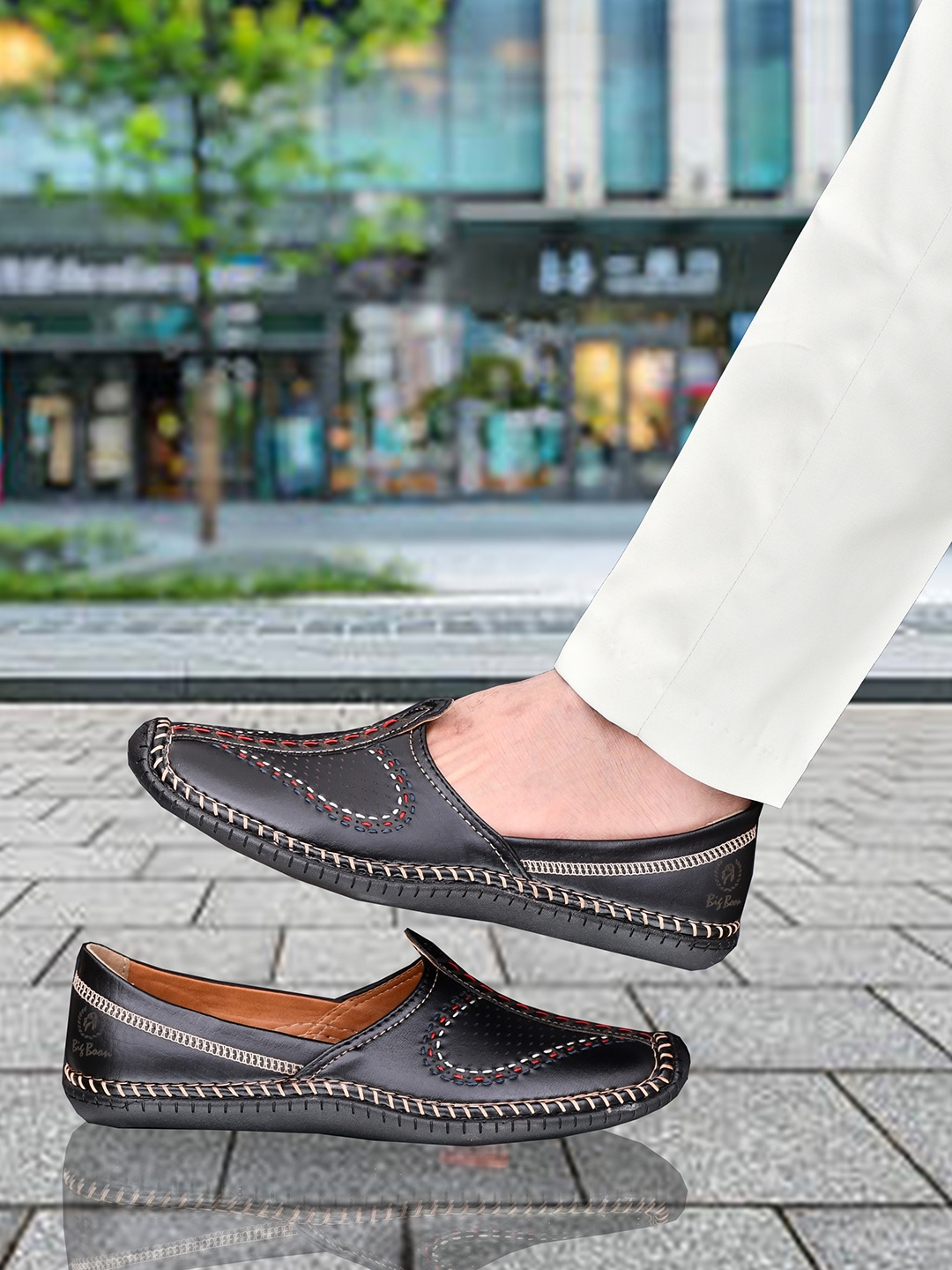 

Big Boon Men Textured Lightweight Slip-On Mojaris, Black