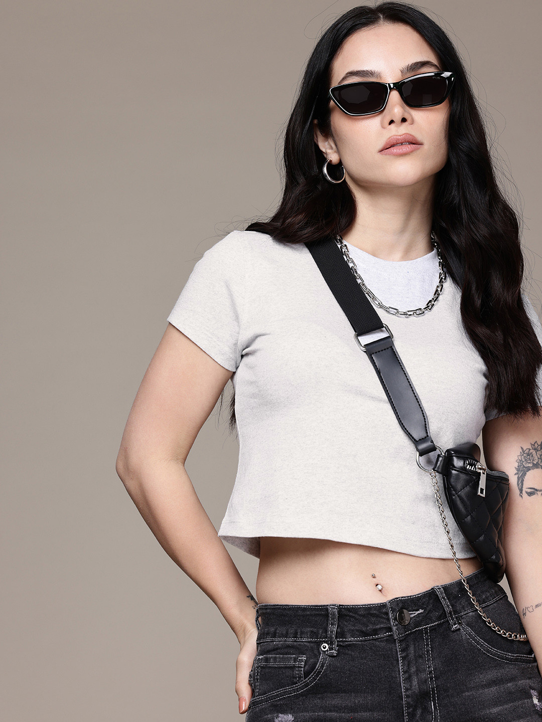 

Moda Rapido Solid Crop T-shirt, Off white