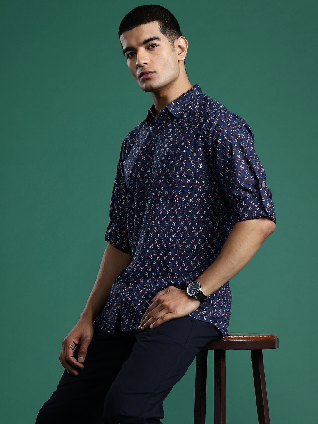 

Indo Era Men Smart Floral Printed Casual Shirt, Navy blue