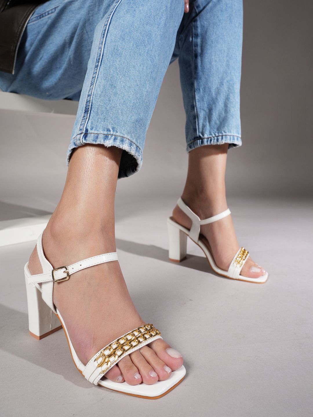 

DressBerry Women Block Heels Sandals, White