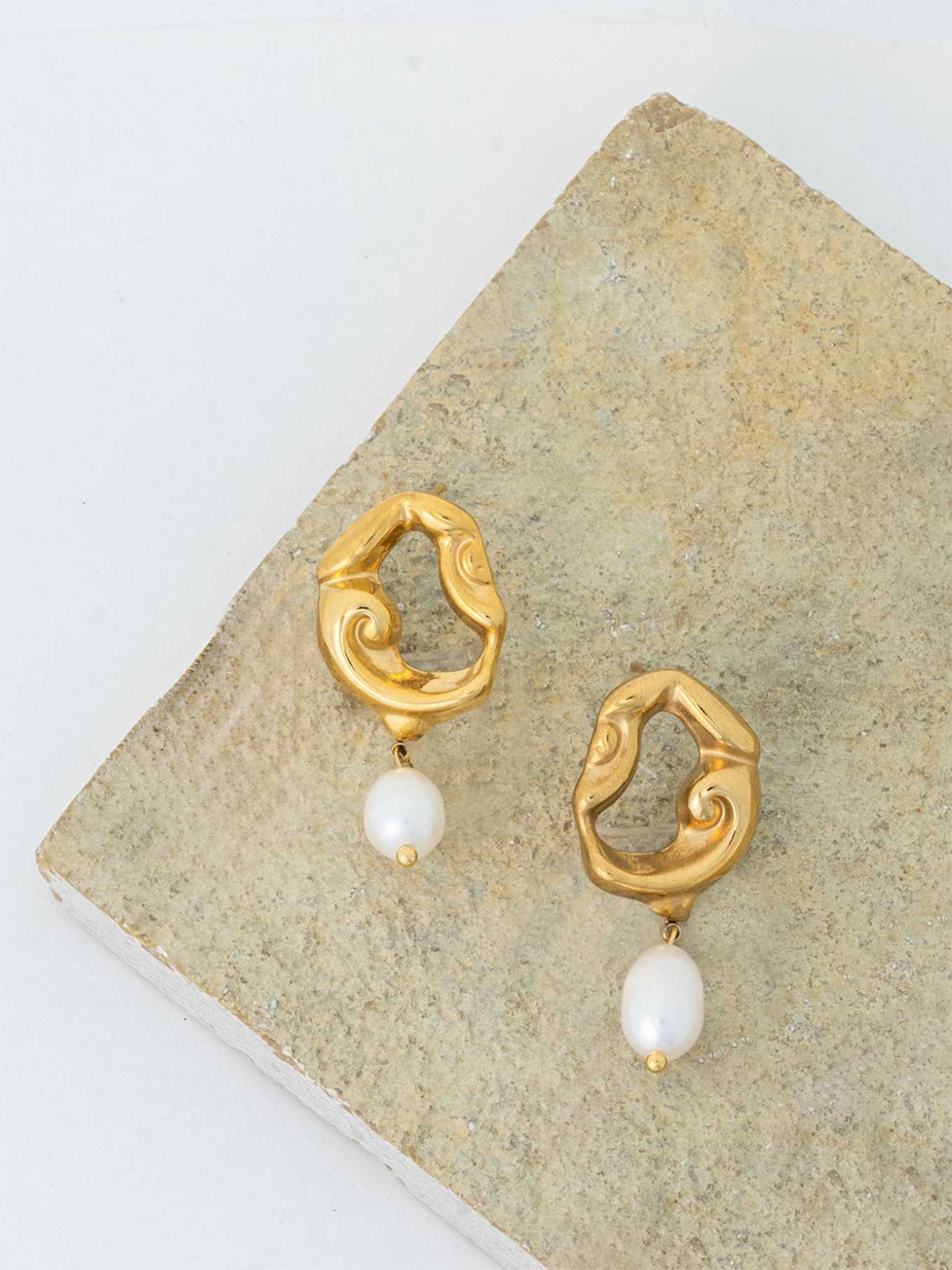 

ZAISHA 18K Gold Plated Stainless Steel Pearls Beaded Contemporary Shaped Drop Earrings