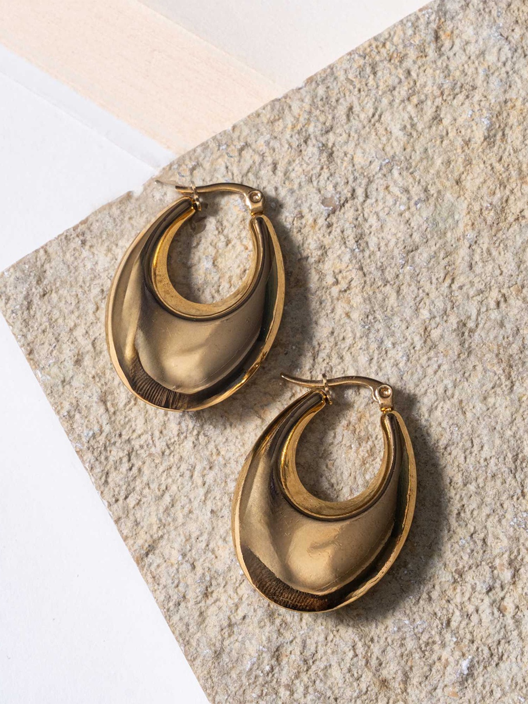 

ZAISHA 18K Gold Plated Stainless Steel Contemporary Shaped Hoop Earrings
