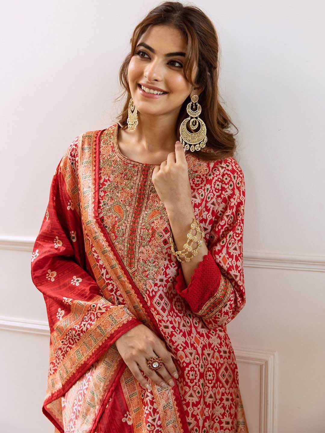 

Ishin Women Ethnic Motifs Printed Regular Kurta with Trousers & With Dupatta, Red