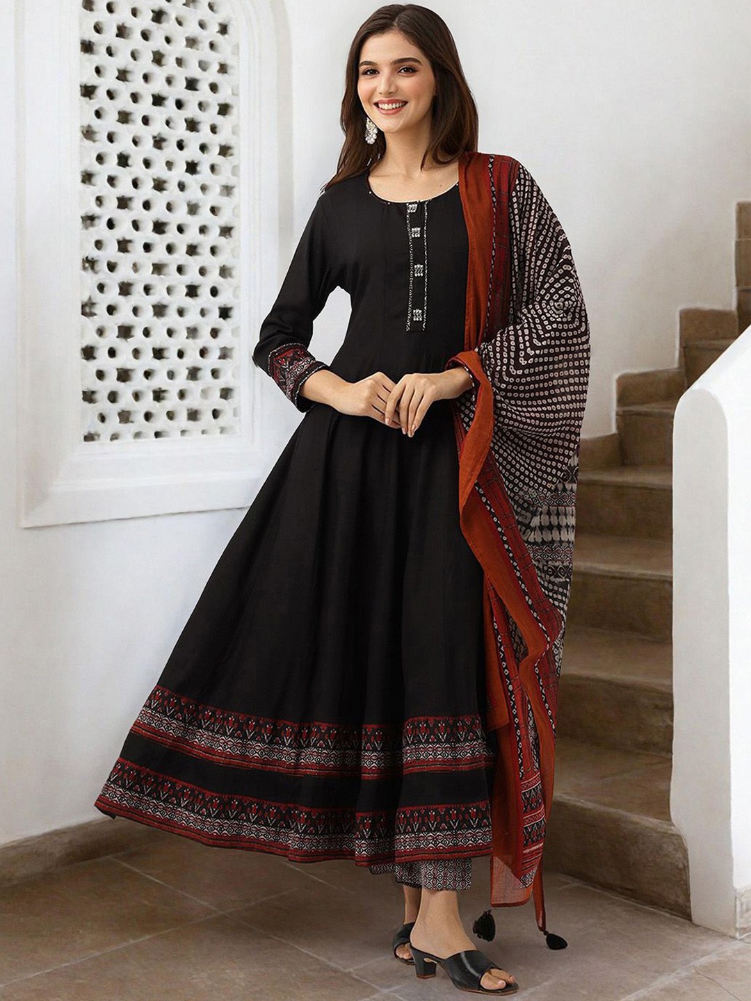 

Ishin Women Ethnic Motifs Printed Regular Pure Cotton Kurta with Trousers & With Dupatta, Black