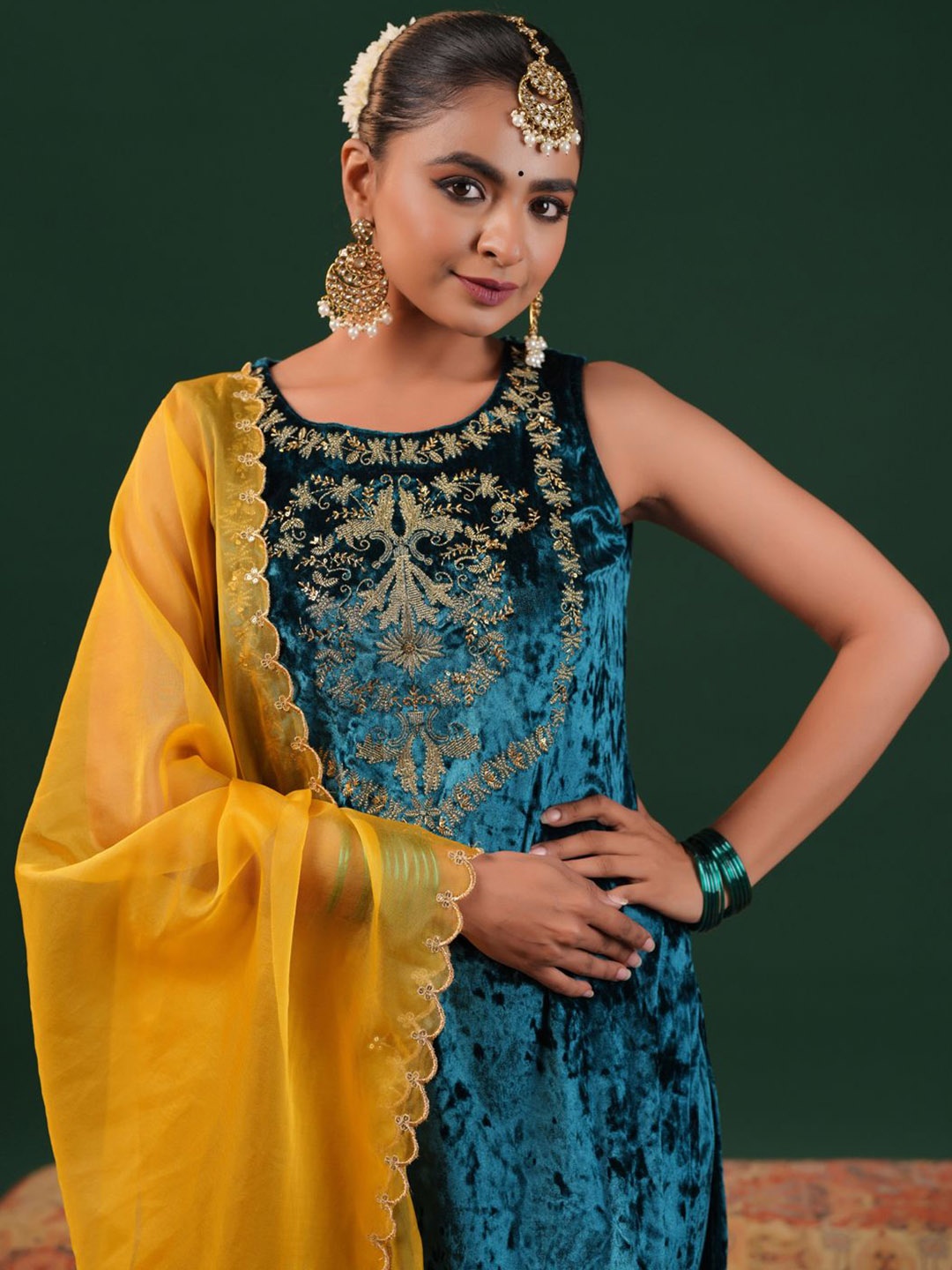 

anayna Women Embroidered Regular Velvet Kurta with Sharara & With Dupatta, Teal