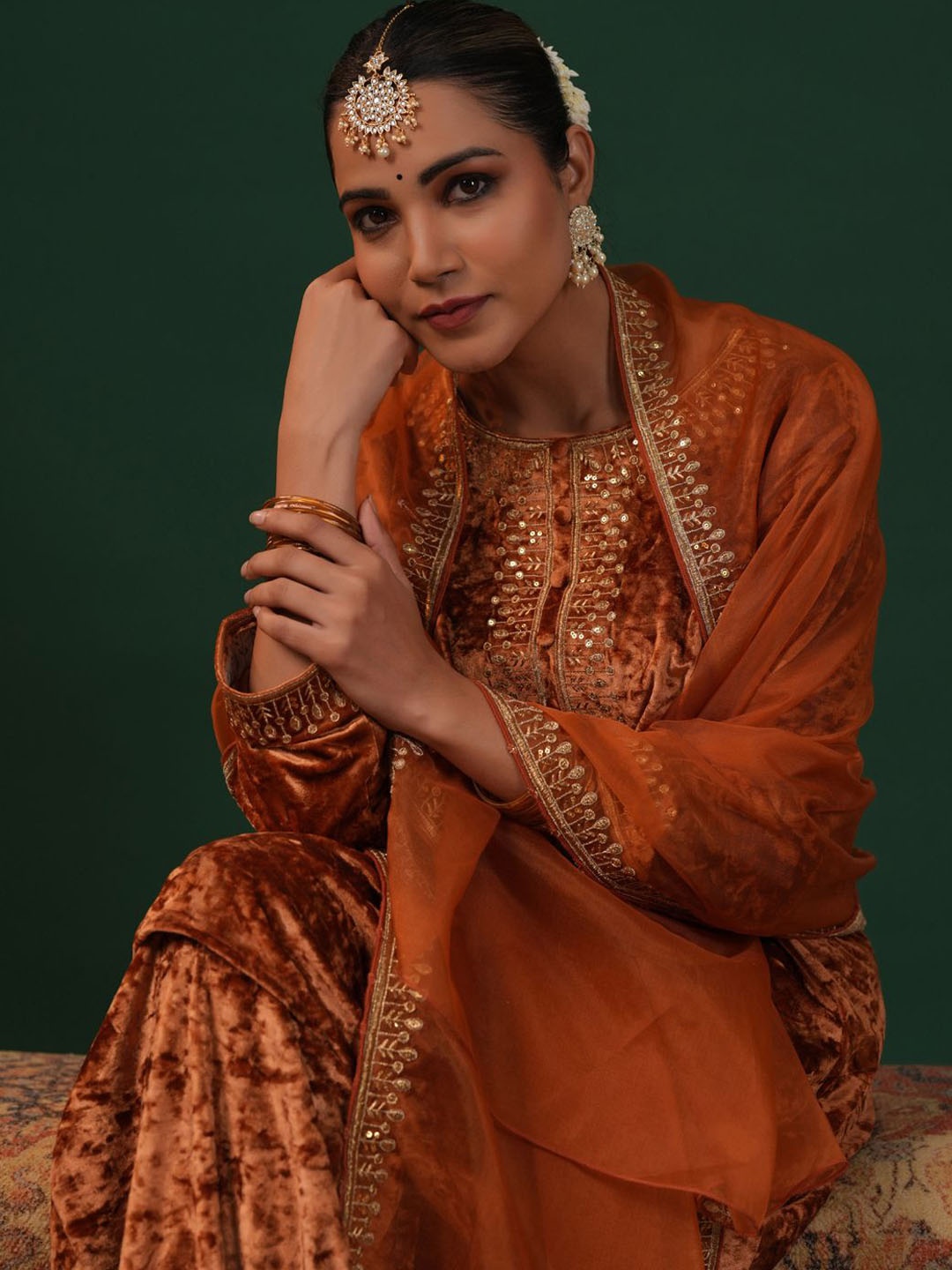 

anayna Women Embroidered Regular Velvet Kurta with Dhoti Pants & With Dupatta, Copper