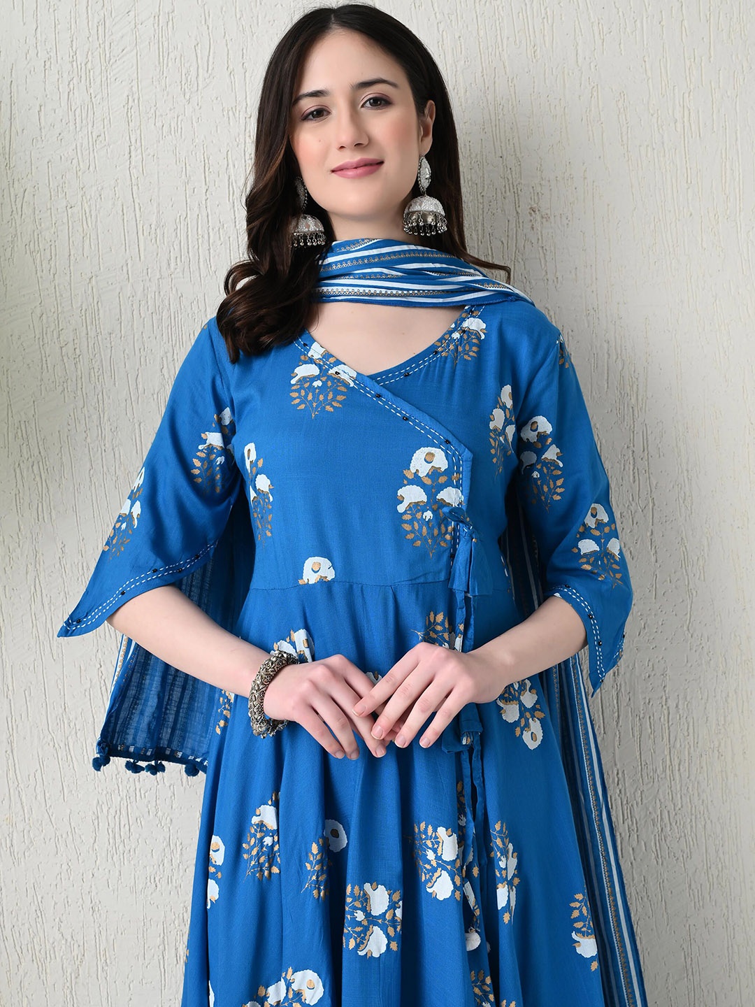 

ao services Floral Printed V-Neck Fit & Flare Midi Ethnic Dress With Dupatta, Blue