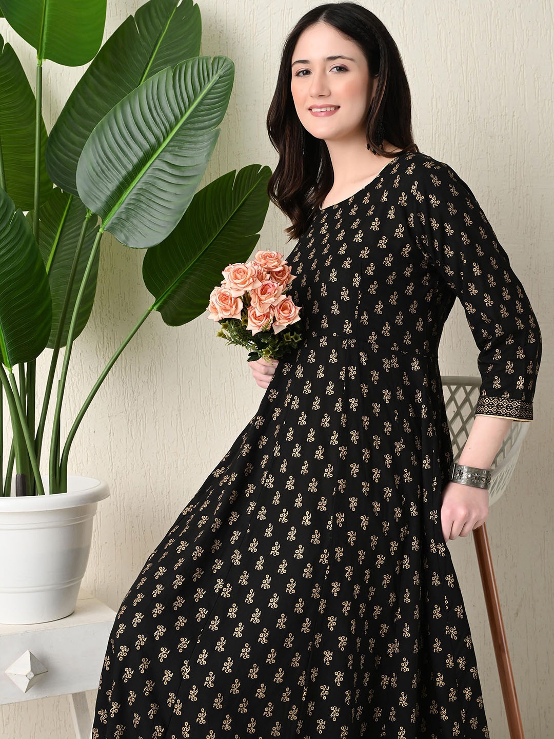 

ao services Ethnic Motifs Printed Anarkali Kurta, Black