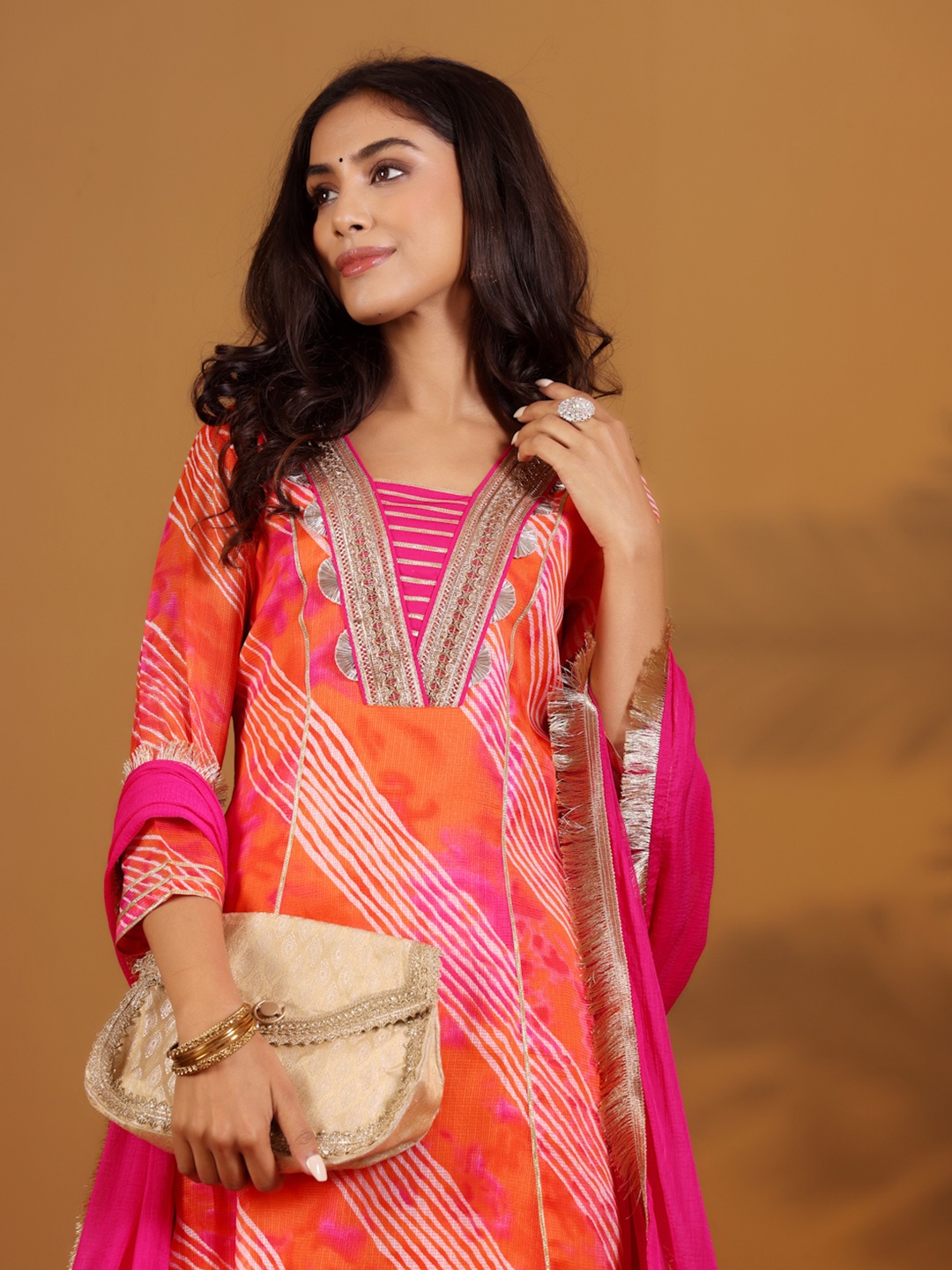 

Varanga Leheriya Printed Gotta Patti V-Neck Anarkali Kurta With Trousers & Dupatta, Fuchsia