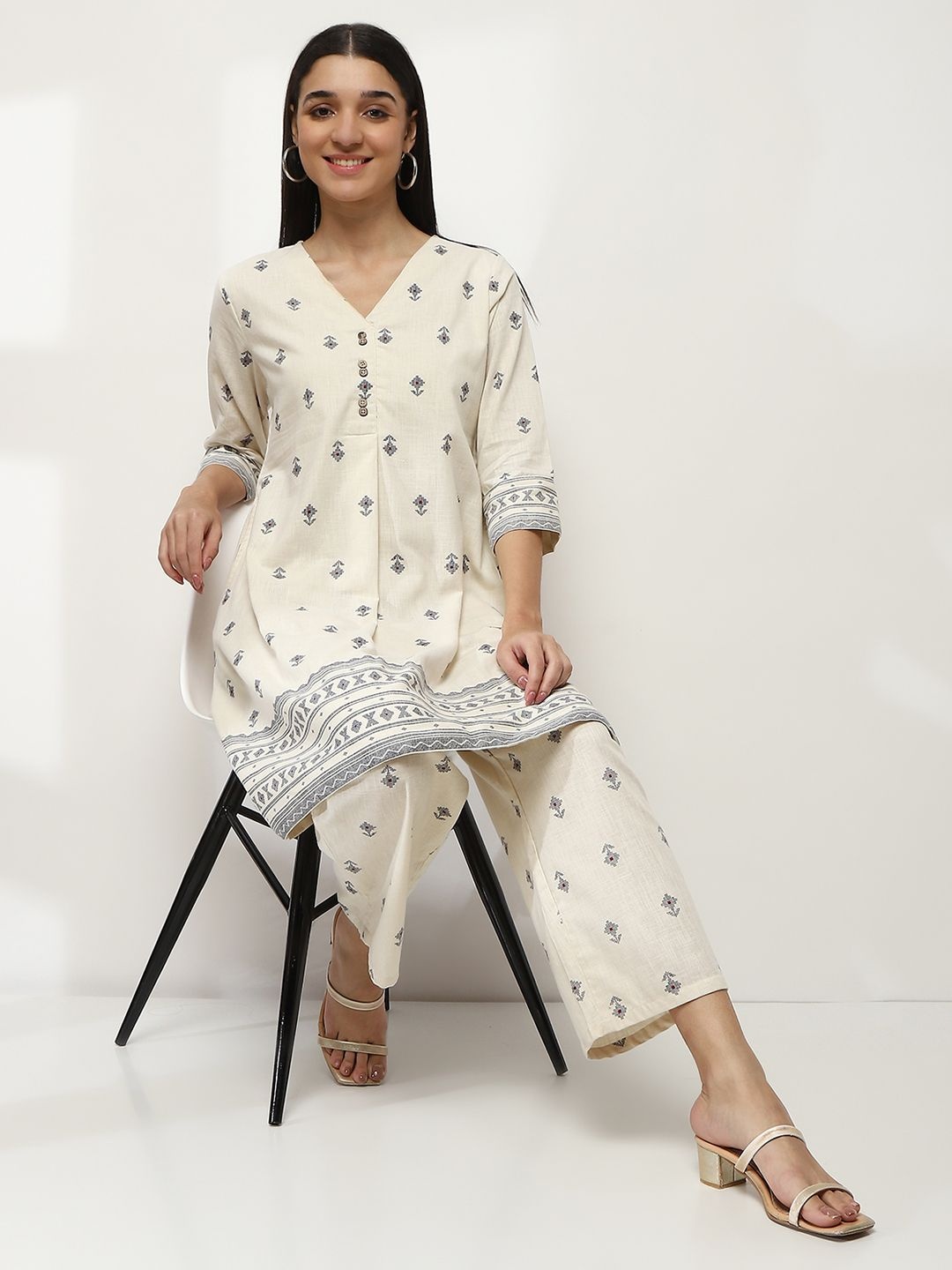 

Rangriti Floral Printed V-Neck A-Line Tunic With Trouser, White