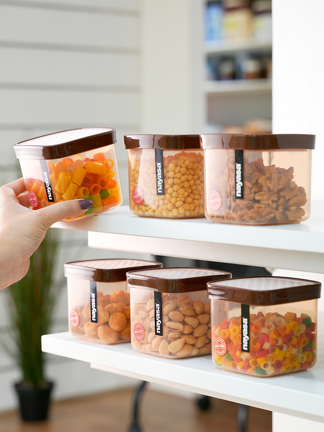 

Nayasa Fusion Set Of 6 Brown Air Tight & Leak Proof Storage Containers