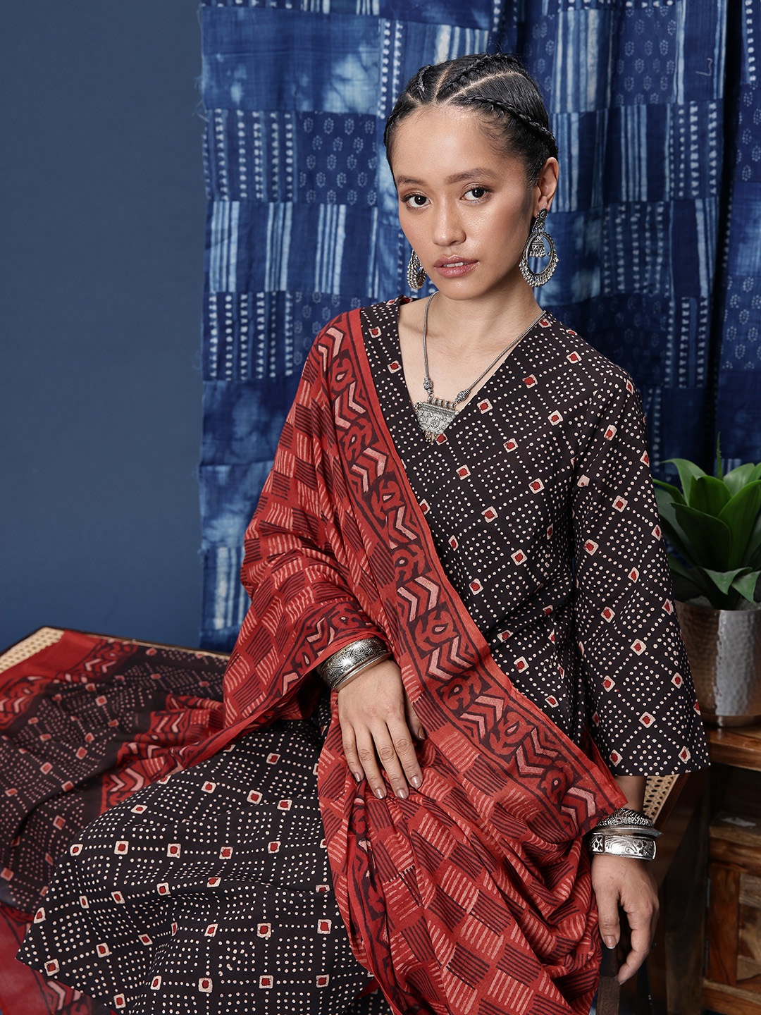 

Taavi Ajrakh Geometric Printed Regular Kurta With Trousers & With Dupatta, Brown