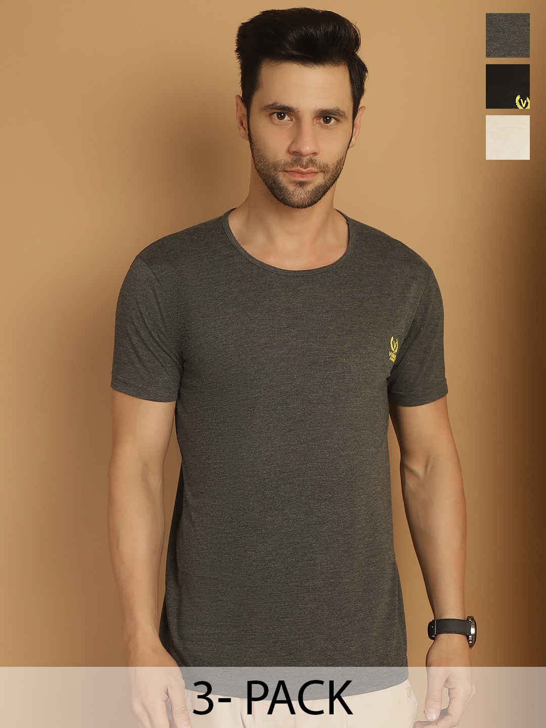 

MACK JONNEY Men Pack Of 3 Solid Round Neck Cotton T-shirts, Black