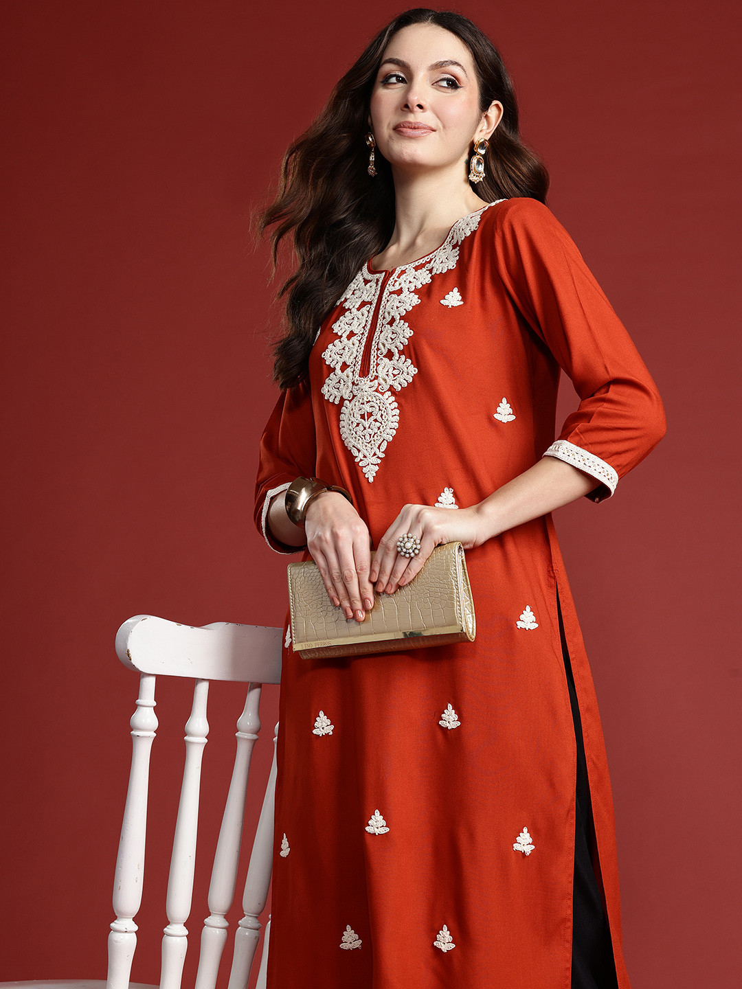 

Indo Era Women Floral Embroidered Thread Work Kurta, Red